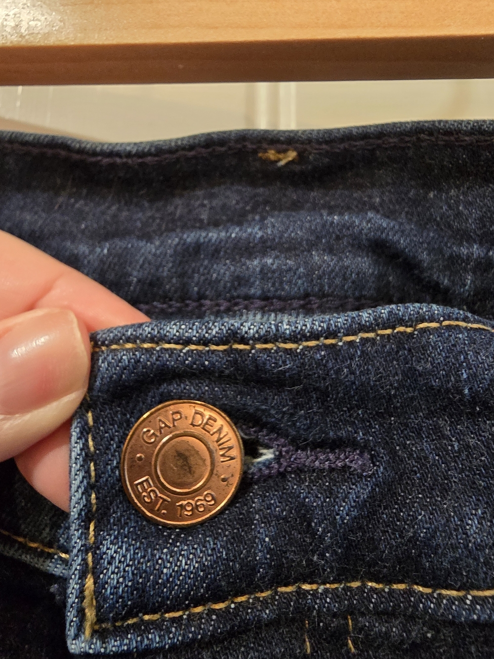 GAP High Rise Flare Jeans - Picture 2 of 5